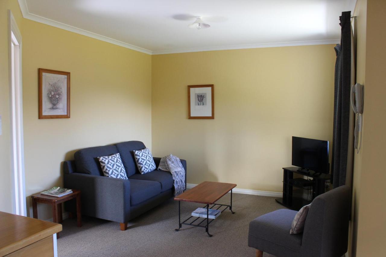 Blue Thistle Cottages Te Anau Eksteriør billede